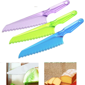 1 Pc. 7 In. Plastic Serrated Knife
